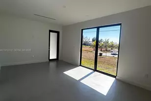 2700 SW Embers Te, Cape Coral, FL 33991 - Photo 8