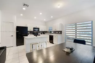 1181 SW 7th Ct, Florida City, FL 33034 - Photo 4