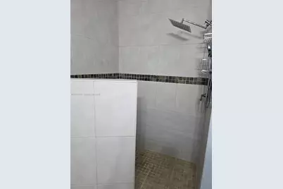 6240 NW 114th St #6240, Hialeah, FL 33012 - Photo 14