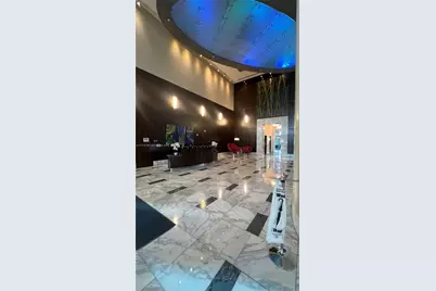 185 SW 7th St #2202, Miami, FL 33130 - Photo 2