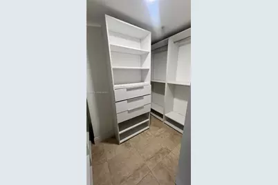 185 SW 7th St #2202, Miami, FL 33130 - Photo 12