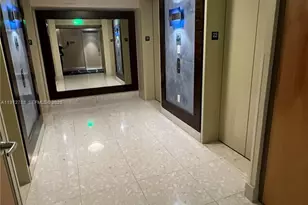 185 SW 7th St, Miami, FL 33130 - Photo 4