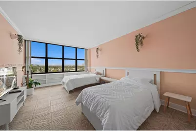 2500 Parkview Dr #812, Hallandale Beach, FL 33009 - Photo 10