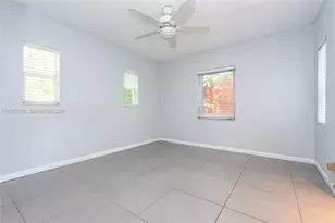 330 NE 86th St, El Portal, FL 33138 - Photo 10