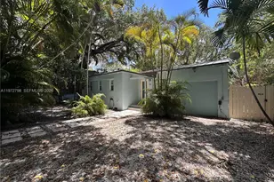 330 NE 86th St, El Portal, FL 33138 - Photo 14