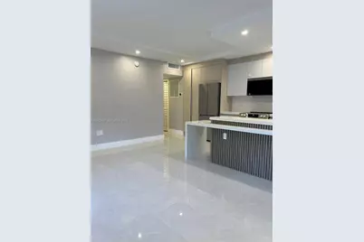 2430 NE 135th St #201, North Miami, FL 33181 - Photo 2