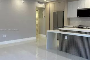 2430 NE 135th St, North Miami, FL 33181 - Photo 2