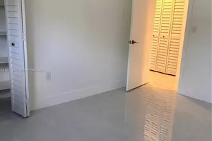 2430 NE 135th St, North Miami, FL 33181 - Photo 18