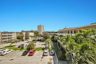 1680 NE 191st St, Miami, FL 33179 - Photo 10