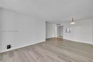 1680 NE 191st St, Miami, FL 33179 - Photo 2