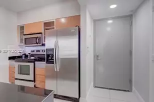 1750 N Bayshore Dr, Miami, FL 33132 - Photo 4