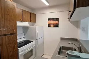 10832 N Kendall Dr, Kendall, FL 33176 - Photo 16