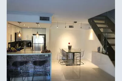 665 NW 85th Pl #10-202, Miami, FL 33126 - Photo 1