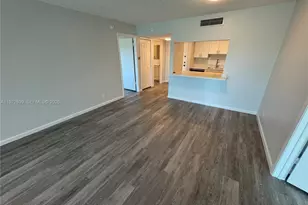 120 Lakeview Dr, Weston, FL 33326 - Photo 24