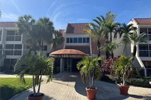 120 Lakeview Dr, Weston, FL 33326 - Photo 2