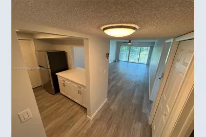 120 Lakeview Dr #305, Weston, FL 33326 - Photo 6