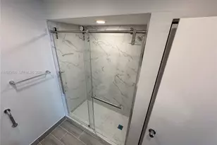 120 Lakeview Dr, Weston, FL 33326 - Photo 22