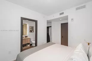 398 NE 5th St, Miami, FL 33132 - Photo 24