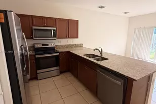 11520 SW 248th Ln, Homestead, FL 33032 - Photo 2