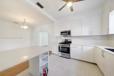 9056 Emerson #ave, Surfside, FL 33154 - Photo 6