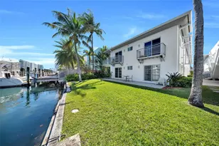6905 Bay Dr, Miami Beach, FL 33141 - Photo 34