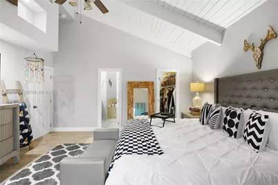 2731 S Parkview Dr, Hallandale Beach, FL 33009 - Photo 36