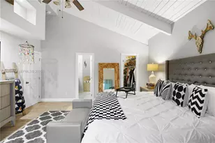 2731 S Parkview Dr, Hallandale Beach, FL 33009 - Photo 36