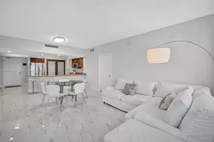 20000 E Country Club Dr, Aventura, FL 33180 - Photo 2