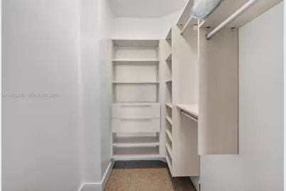 20000 E Country Club Dr #714, Aventura, FL 33180 - Photo 22