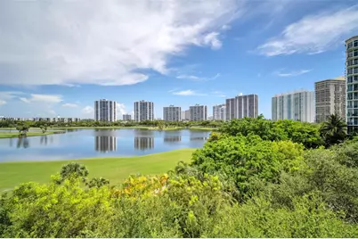 20000 E Country Club Dr #714, Aventura, FL 33180 - Photo 30