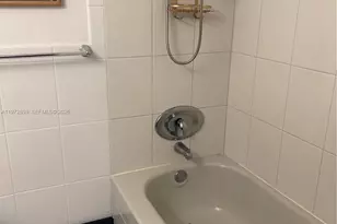 13505 NE 23rd Ct, North Miami, FL 33181 - Photo 16