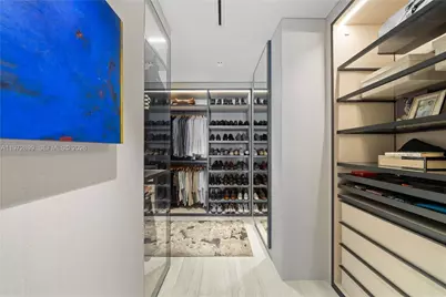 1000 Biscayne Blvd #3201, Miami, FL 33132 - Photo 14