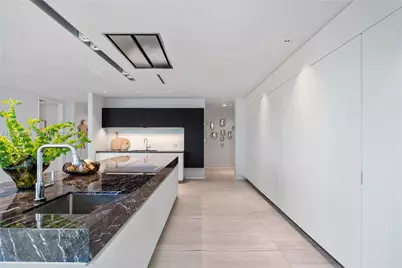 1000 Biscayne Blvd #3201, Miami, FL 33132 - Photo 20