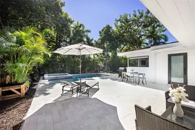 1860 SW 13th St, Miami, FL 33145 - Photo 2