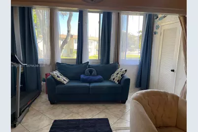 752 Lori Dr #218, Palm Springs, FL 33461 - Photo 6