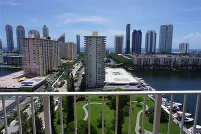 290 174th St #2014, Sunny Isles Beach, FL 33160 - Photo 2