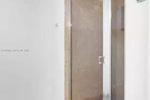 4775 Collins Ave, Miami Beach, FL 33140 - Photo 6