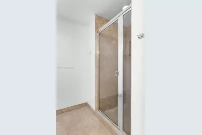 4775 Collins Ave #1006, Miami Beach, FL 33140 - Photo 12