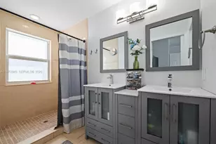 1026 SW 180th Terrace, Pembroke Pines, FL 33029 - Photo 14