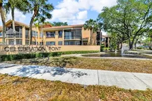 15533 N Miami Lakeway N, Miami Lakes, FL 33014 - Photo 2