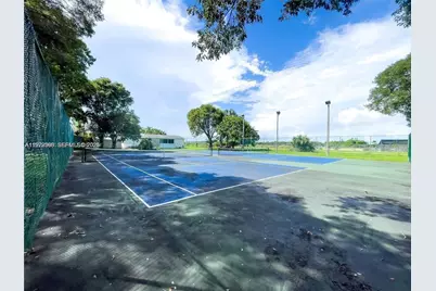 19800 SW 180, Miami, FL 33187 - Photo 18