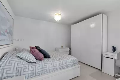 1000 West Ave #721, Miami Beach, FL 33139 - Photo 10