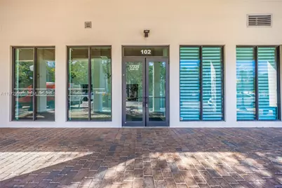 17225 S Dixie Hwy #102, Palmetto Bay, FL 33157 - Photo 2