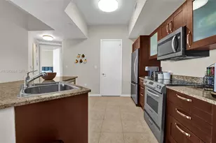 20000 E Country Club Dr, Aventura, FL 33180 - Photo 26