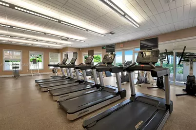 20000 E Country Club Dr #PH06, Aventura, FL 33180 - Photo 12