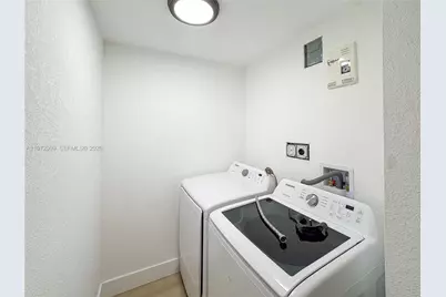 5615 SW 40th St, West Park, FL 33023 - Photo 20