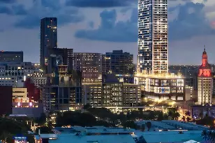 159 NE 6th St, Miami, FL 33132 - Photo 42