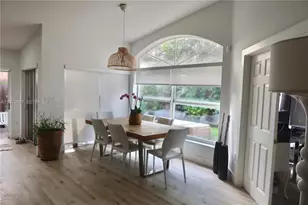 5862 NW 113th Pl, Doral, FL 33178 - Photo 4