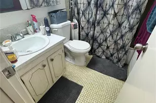 142 Northampton G, West Palm Beach, FL 33417 - Photo 8