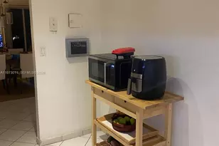 100 Bayview Dr, Sunny Isles Beach, FL 33160 - Photo 14